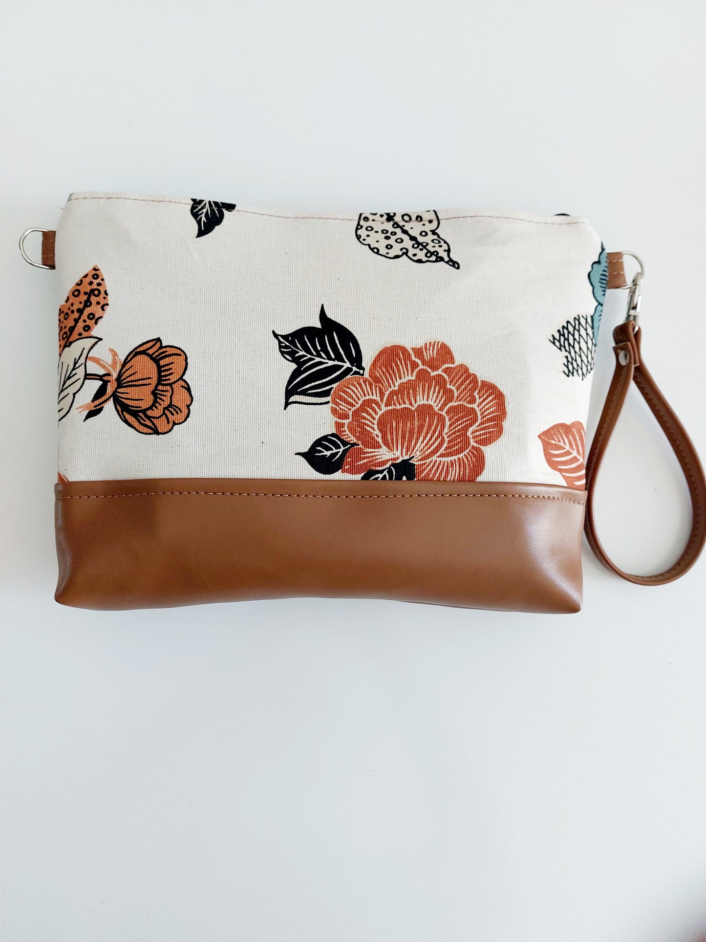 "POSCÈ" pochette in similpelle cuoio/flowers